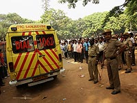 Возле Дели рухнул самолет: все 10 человек на борту погибли