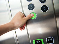 Четыре человека пострадали в результате падения лифта в Ашкелоне