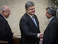 Петр Порошенко изменил планы, чтобы перед отъездом посетить Стену плача