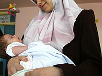     Дети от смешанных браков, родившиеся в Саудовской Аравии, получат ограниченные права