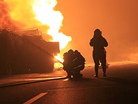 На севере Китая загорелся автобус: 14 погибших
