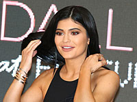 Кайли Дженнер опубликовала откровенное видео о съемках с украинским фотографом