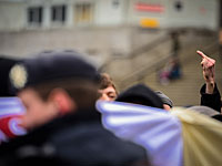 Власти Германии угрожают преступникам из Кельна депортацией