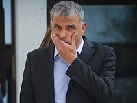 Сельскохозяйственные рабочие пикетируют дом министра финансов и блокируют движение