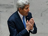Иран публикует фото американских военных на коленях, Керри благодарит Тегеран 