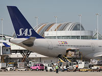 Самолет скандинавской авиакомпании SAS