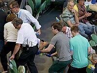 Тренер Аны Иванович потерял сознание во время матча против Мэдисон Киз. Игра прервана