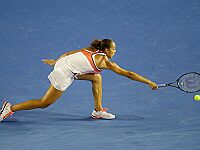 Энди Маррей победил. Ана Иванович проиграла в прерванном матче