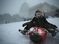 Снежный уикэнд в Америке: выживание в сугробах. Фоторепортаж
