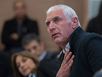 Возле поселка Бейт Хорон каменной атаке подвергся автомобиль депутата Кнессета