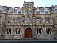 Издательство Оксфордского университета подписало контракты с тремя израильскими стартапами