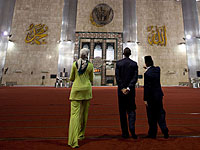 Обама посетил мечеть в Балтиморе и выразил сочувствие мусульманам, страдающим от террора