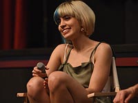 В Центре Мейерхольда сняли с показа спектакль с участием Надежды Толоконниковой