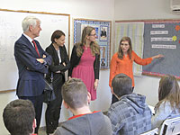 Посол Евросоюза в Израиле посетил центр абсорбции в Кармиэле