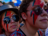 Карнавал в Сан-Паулу: уличный парад в память о Боуи. Фоторепортаж