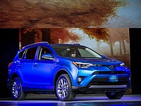 На израильском рынке стартовали продажи Toyota RAV4 с гибридной силовой установкой