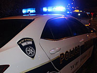 На парковке торгового центра в Кармиэле ограблен юноша