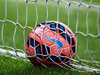 Английский вратарь сравнял счет на последней минуте матча ударом из своей штрафной