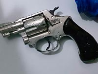 В районе Хеврона силы безопасности изъяли оружие и боеприпасы