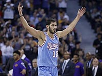 Омри Каспи набрал 12 очков. 