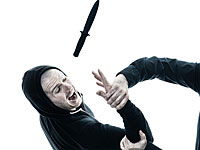 
Раввины Европы овладевают боевыми искусствами – чтобы  отражать атаки бандитов
