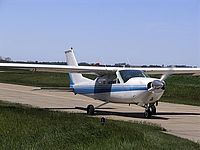 Легкомоторный самолет совершил жесткую посадку под Раананой, пилот получил травмы