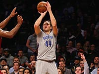 Боян Богданович набрал 44 очка. Клуб Михаила Прохорова победил 