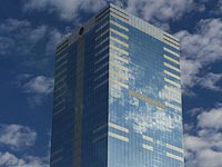 Самый высокий небоскреб Брюсселя эвакуирован в связи с обнаружением подозрительных пакетов