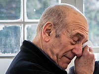 СМИ: Эхуд Ольмерт просил разрешения смотреть кино в камере, но получил отказ