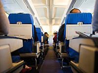 Десятки пассажиров покинули угнанный самолет в Ларнаке