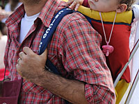 Мужчина, пытавший продать дочь, приговорен к шести месяцам общественных работ