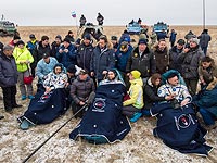 Двое российских космонавтов и американский астронавт вернулись на Землю после работы на МКС