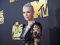 Вручение кинопремий MTV: Шарлиз Терон, Гиги Хадид и другие красавицы. Фоторепортаж