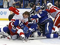 Дацюку выбили зуб. Массовая драка в Тампе. Панарин и Куликов поразили пустые ворота