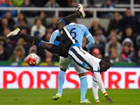 Агуэро забил 100-й гол. 