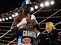 Чемпион мира по боксу арестован за хулиганство. Объединительный бой против Виктора Постола под угрозой