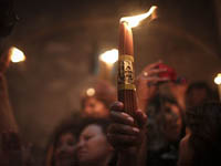 Российская делегация прибывает в Иерусалим на церемонию схождения Благодатного огня