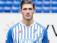 Полузащитник