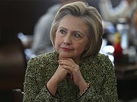 Судья заявил, что Клинтон, возможно, придется дать показания в суде