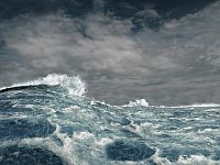 В Восточно-Китайском море ищут пропавших рыбаков