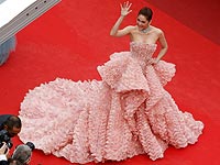 Открытие 69-го Каннского кинофестиваля: блеск и изящество. Фоторепортаж