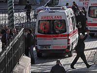 Взрыв заминированного автомобиля в Стамбуле: есть пострадавшие  
