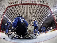 Чемпионат мира: латвийцы обыграли сборную Казахстана. Канадцы разгромили словаков