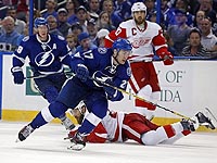 Начались матчи плэй-офф НХЛ: первую шайбу Кубка Стэнли забросил Никита Кучеров