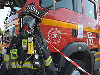 Показательные выступления пожарных и спасателей в Холоне. Фоторепортаж