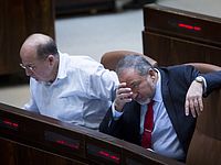 СМИ: Яалон не проведет церемонию передачи минобороны Либерману