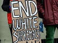 Парламент ЮАР одобрил закон об экспроприации земли у белых граждан 
