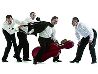 Волшебники юмористических музыкальных миниатюр MozART Group летят в Израиль
