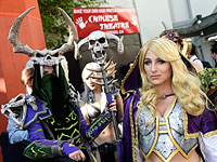 Красавицы и чудовища на премьере фильма