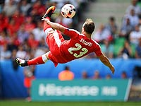 Поляки вышли в четвертьфинал, победив в серии послематчевых пенальти